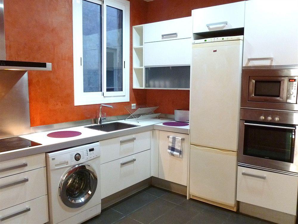 Super Balmes Guest House Barcelona Bagian luar foto